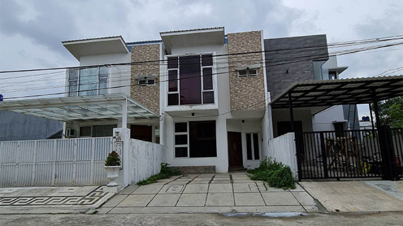 Rumah Imperial Gading Pelindo 2, Cilincing Luas 129m2