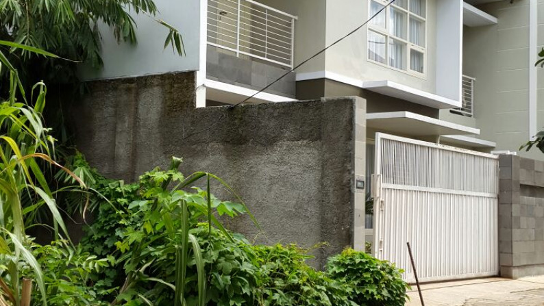 Rumah minimalis di Pondok Karya, Bintaro.