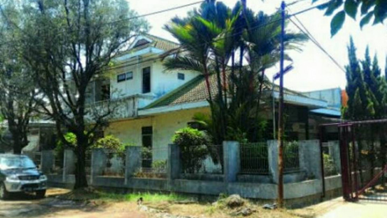 RUMAH 1,5 lantai di Taman Holis Indah Hoek Harga murah