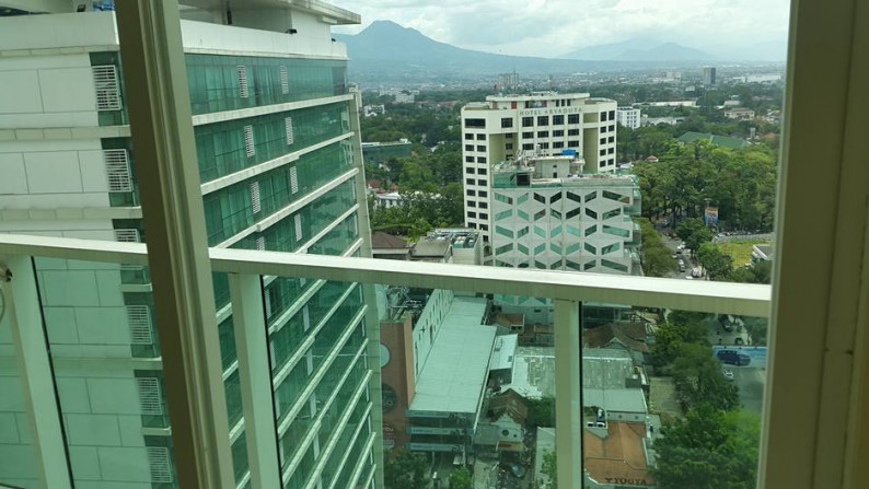 FURNISHED Apartment Studio La Grande di Jalan Merdeka TENGAH KOTA DISEWAKAN