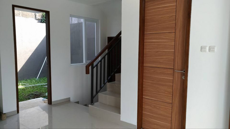 Rumah Baru Minimalis 2 lantai di perumahan Bumi Indah akses mainroad Amir Mahmud, CIMAHI BANDUNG