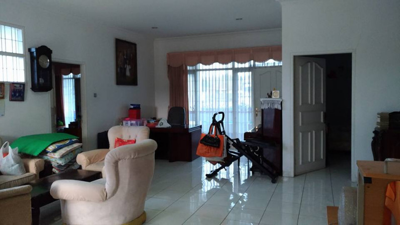 RUMAH 2 LANTAI FULL FURNISHED GRAHA PUSPA , SERSAN BAJURI - LEMBANG BANDUNG  UTARA