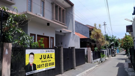 RUMAH/ GUEST HOUSE 2 LANTAI, DI SAYAP BUAH BATU/ PELAJAR PEJUANG- JUAL