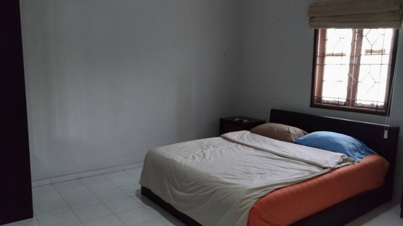 RUMAH/ GUEST HOUSE 2 LANTAI, DI SAYAP BUAH BATU/ PELAJAR PEJUANG- JUAL