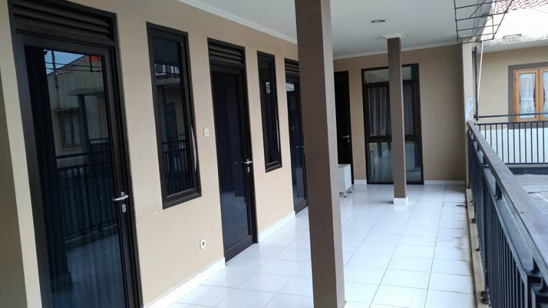 RUMAH/ GUEST HOUSE 2 LANTAI, DI SAYAP BUAH BATU/ PELAJAR PEJUANG- JUAL