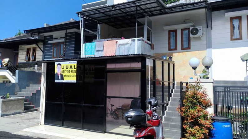 RUMAH TERAWAT 1,5 LANTAI DI VILLA SUTERA INDAH, JATIHANDAP-PADASUKA, SAYAP SUCI DIJUAL