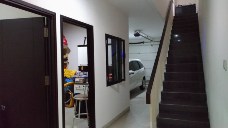 TOWN HOUSE MAPPLE STRATEGIS DI GUNUNG BATU, STRATEGIS FULL FURNISHED!!