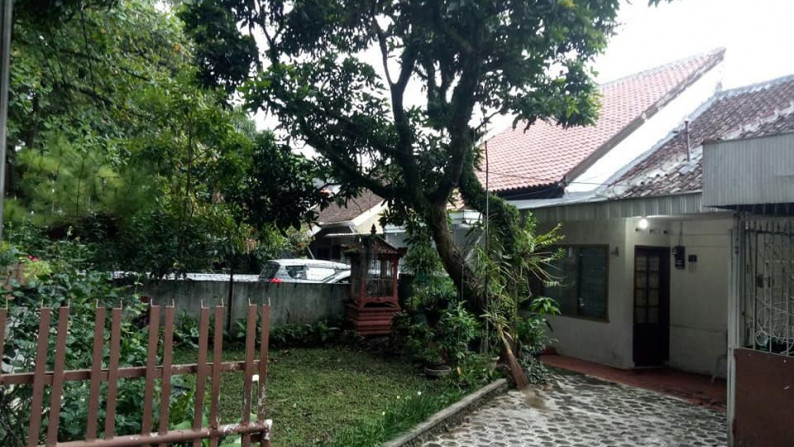 RUMAH STRATEGIS DI SAYAP CIPAGANTI COCOK U/ BISNIS, KANTOR, KOSTAN DLL DIJUAL!!