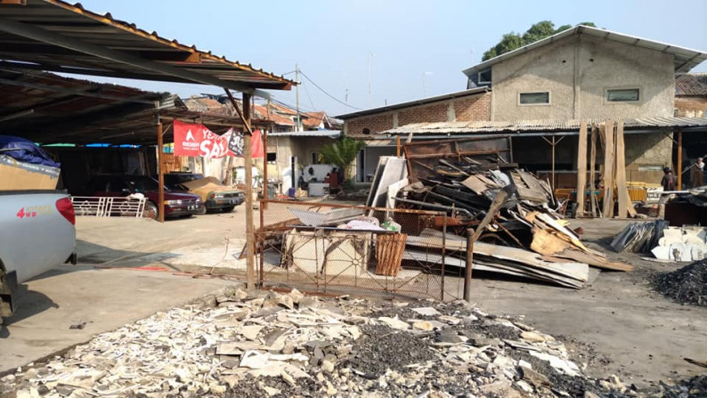 RUANG USAHA/ GUDANG DI JALAN INDUSTRI SAYAP PASIRKALIKI STRATEGIS !!!