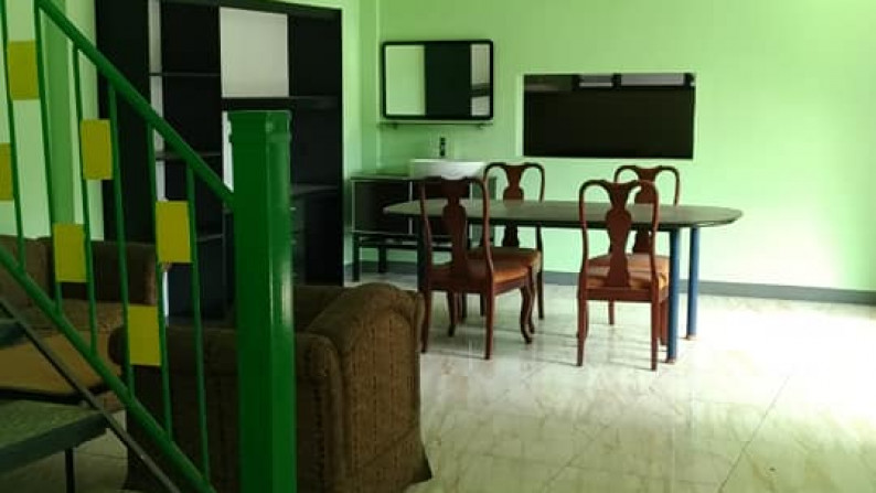 RARE!! Rumah Furnished di Lokasi Emas Jln Bengawan Mainroad,sayap Riau Strategis Mantap!!