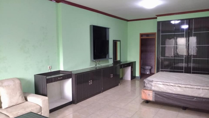 RARE!! Rumah Furnished di Lokasi Emas Jln Bengawan Mainroad,sayap Riau Strategis Mantap!!