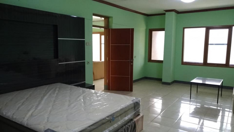 RARE!! Rumah Furnished di Lokasi Emas Jln Bengawan Mainroad,sayap Riau Strategis Mantap!!