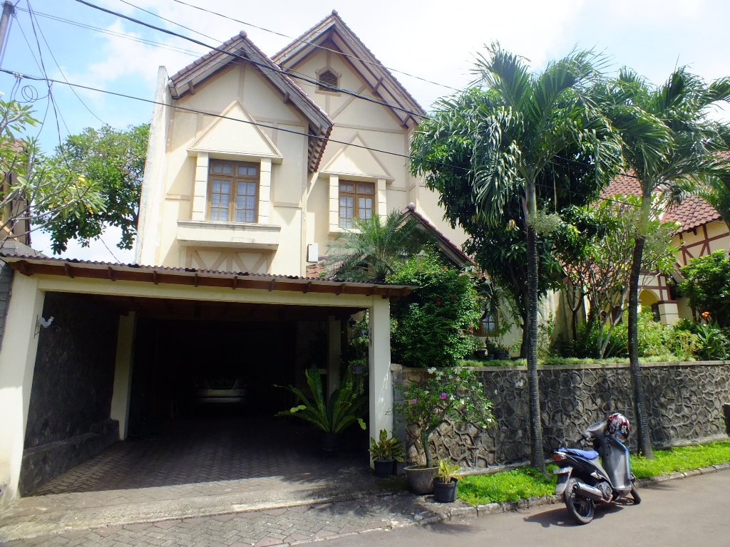 Rumah Siap Huni,bagus,murah di Pondok Ranji Ciputat Timur