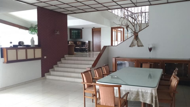 RARE! RUMAH MEWAH BESAR 2,5 LANTAI FURNISHED BUDISARI, SETIABUDI DISEWAKAN