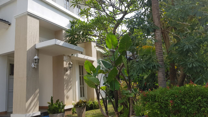 Disewakan Rumah Siap Huni, Cluster Mewah, Hunian Nyaman dan Asri @Graha Taman, Bintaro Sektor 9