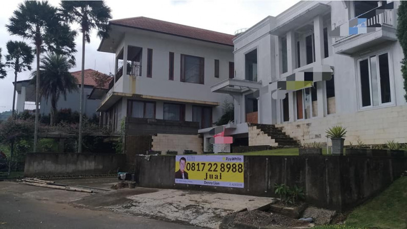 BAGUS! RUMAH 2,5 LANTAI DI DAGO PAKAR, MEWAH DAN KOKOH!