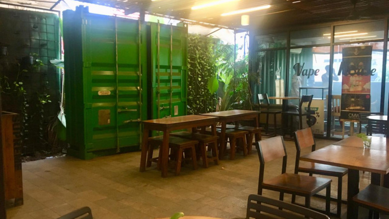 Dijual Gedung Lokasi Strategis dan Lokasi Yang Menguntungkan @Raya Perdagangan, Veteran