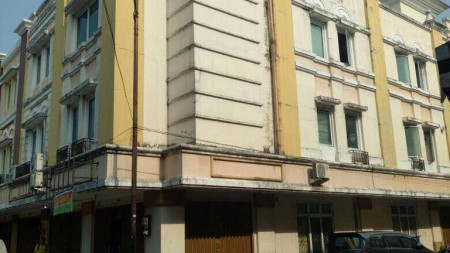 Ruko Siap Pakai, Kawasan Ramai, dan Strategis @Ruko Golden Madrid, BSD