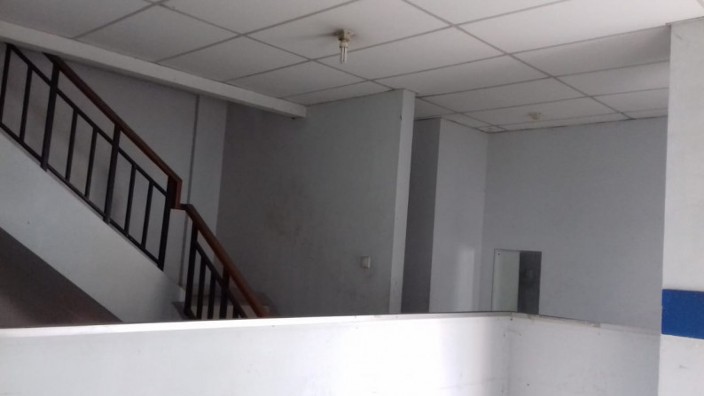 Ruko Siap Pakai, Kawasan Ramai, dan Strategis @Ruko Golden Madrid, BSD