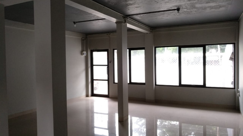 Gudang Siap Pakai, Kawasan Industri, dan Strategis @Jl Wibawa Mukti, Bekasi