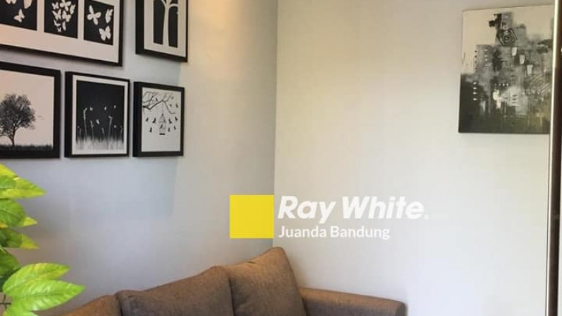 LANGKA! RUMAH Lux Baru Full Furnished 2 LANTAI DI Budisari, Setiabudi Sangat bagus!!