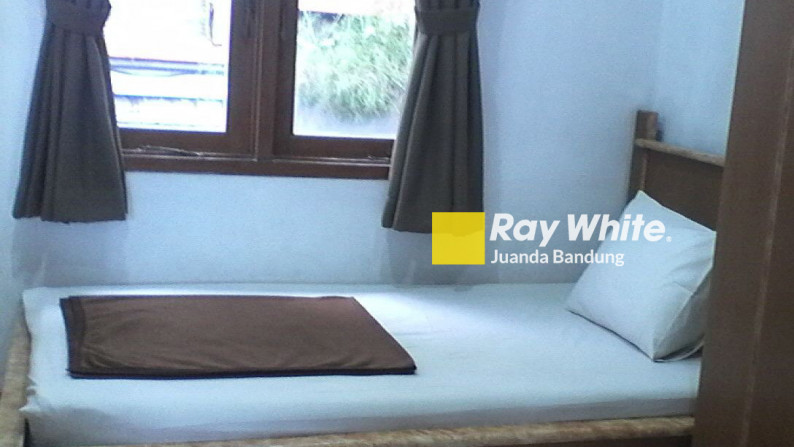 Rumah Full-Furnished yang Homey dan Mewah dengan View Bandung