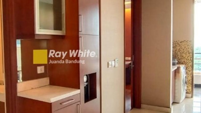 LANGKA! APARTMENT LUX 4BR HOEK FULL FURNISHED DAGO BUTIK