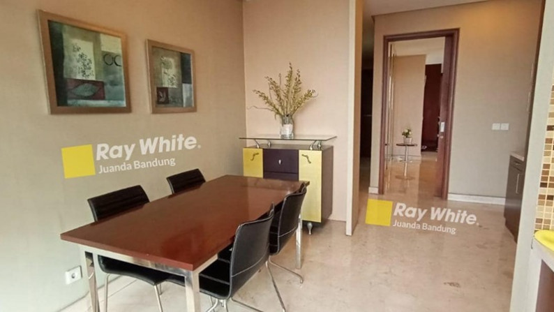 LANGKA! APARTMENT LUX 4BR HOEK FULL FURNISHED DAGO BUTIK