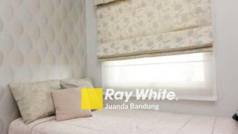 Jarang ! Rumah Lux 2,5 lantai Full Furnished di KBP Jual!