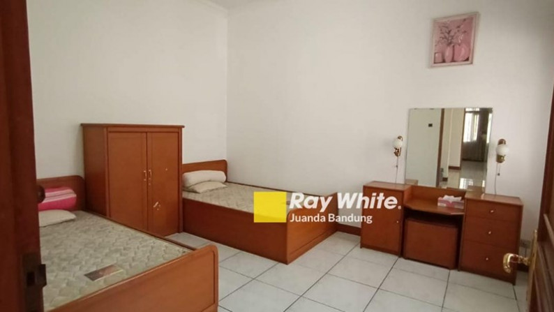 LANGKA!! RUMAH LUX 2 LANTAI FURNISHED DI TERUSAN SUTAMI