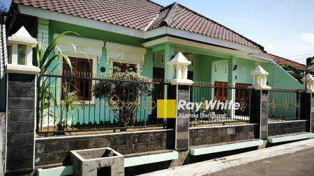 TERJUAL! Rumah Klasik Komplek UNPAD, Cigadung