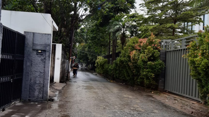 Rumah Hitung Tanah, Lokasi Strategis, dan Kawasan Ramai @Jl Puri Sakti, Cipete