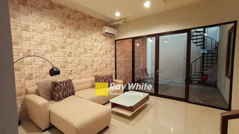 Rumah Lux 2 Lantai di Setra Murni Full Furnished