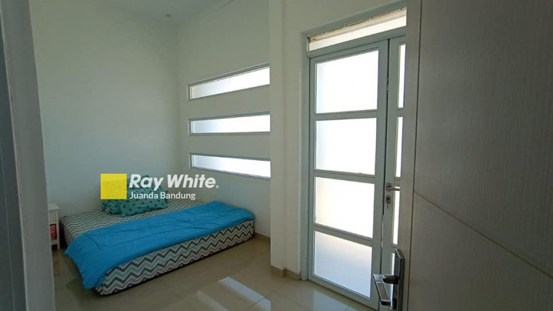 LANGKA& Murah ! Rumah 2 Lantai Full Furnished Minimalis di Padasuka, sayap PHH Mustofa Suci dijual!