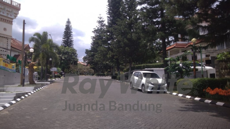 Rumah di Tamansari Bukit Bandung