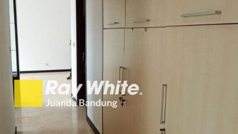 LANGKA& Murah ! Apartment Aston Braga 2BR Semi Furnished strategis di tengah kota Bandung, Jual!