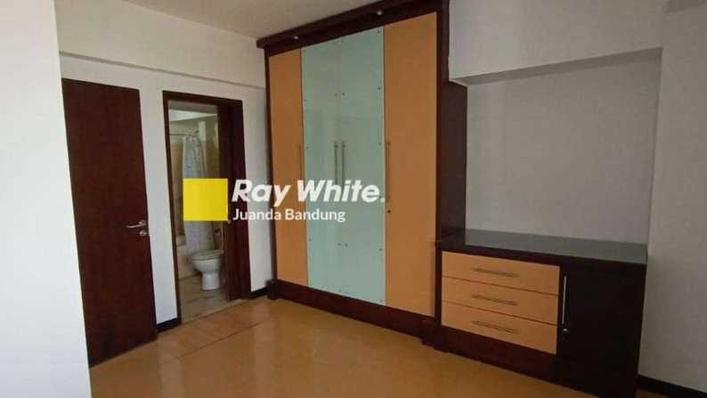 LANGKA& Murah ! Apartment Aston Braga 2BR Semi Furnished strategis di tengah kota Bandung, Jual!