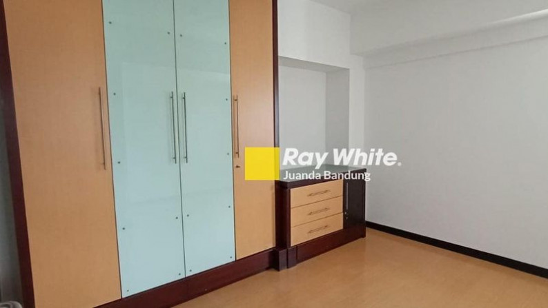 LANGKA& Murah ! Apartment Aston Braga 2BR Semi Furnished strategis di tengah kota Bandung, Jual!