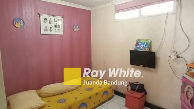 LANGKA& Murah ! Rumah 2 lantai Semi Furnished terawat di Komplek Pandan wangi Ciwastra Buah batu- Jual!