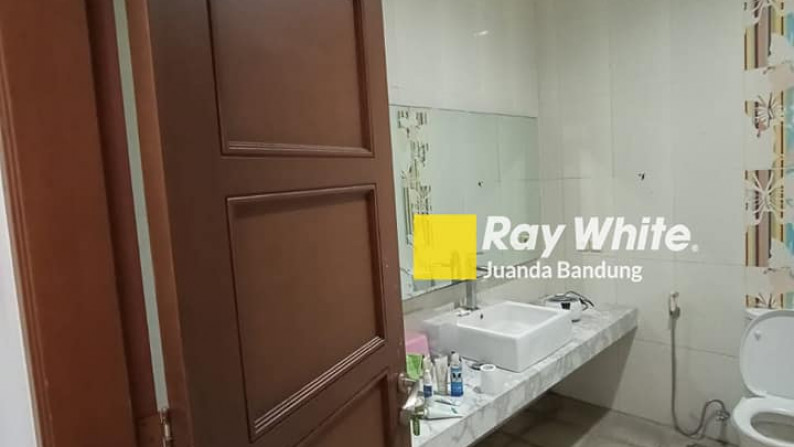 LANGKA& Murah ! Rumah Lux 2 Lantai di Cipaku Indah, Setiabudi Bandung utara Strategis!