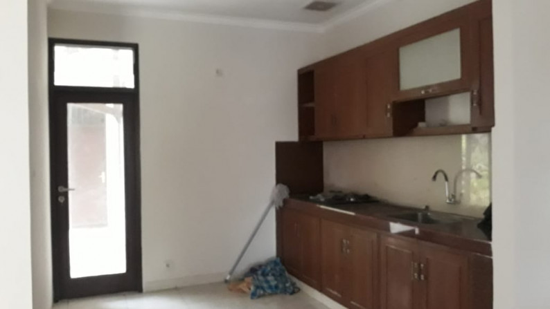 Rumah siap huni di Bintaro Jaya 2