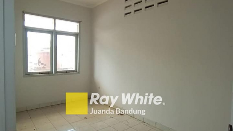 LANGKA& Murah ! Rumah 1,5 lantai Bojongloa sayap Pasirkoja, tengah kota Bandung strategis dijual!