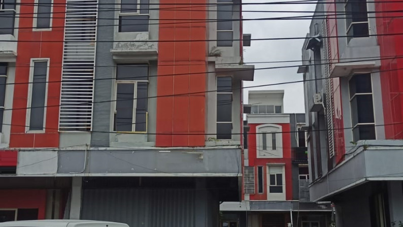 Ruko 3.5 lantai di Ketintang Baru, Surabaya