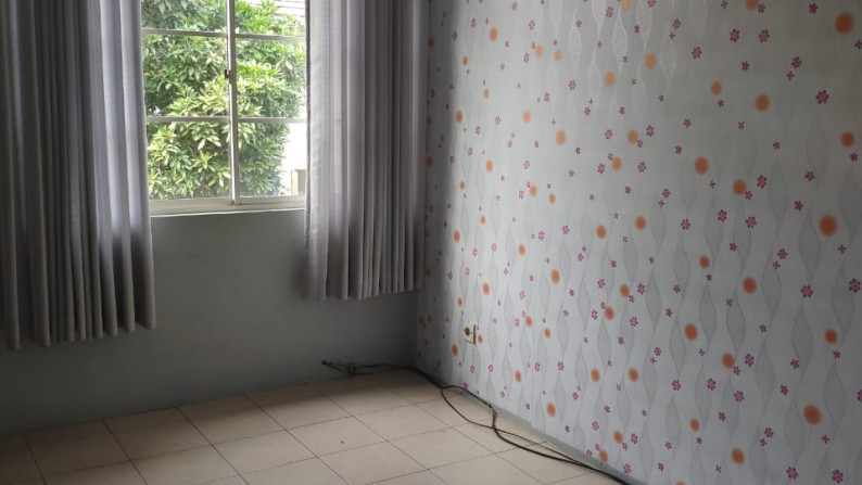 Townhouse kondisi bagus di taman ayu lippo karawaci tangerang