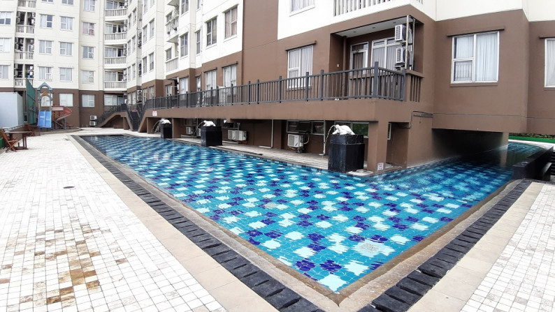 DIJUAL APARTEMEN CASABLANCA MANSION, JAKSEL, LANTAI 8, POOL VIEW, 3 BEDROOMS