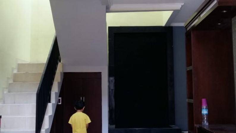 HOT SALE Rumah Siap Huni, Posisi Hook, Hunian Nyaman dan Asri @Vania Permata, Bintaro