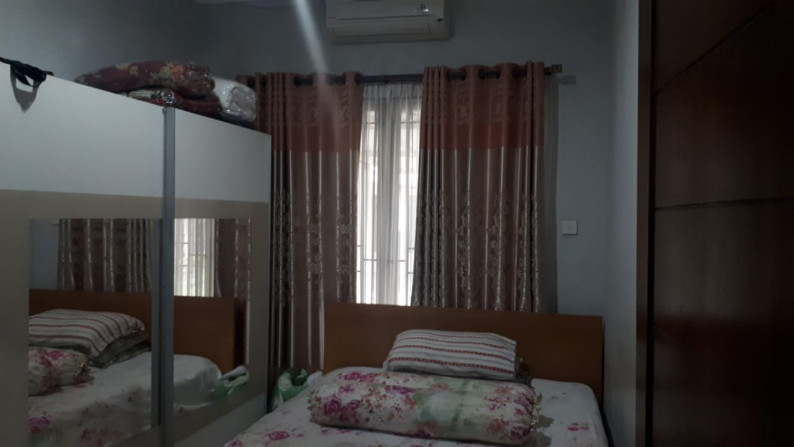 Rumah Siap Huni, Hunian Asri dan Nyaman @Emerald Garden, Bintaro