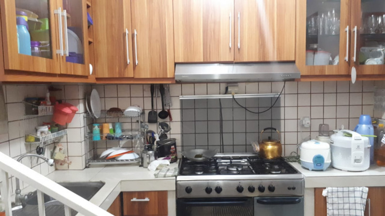Rumah Siap Huni, Hunian Asri dan Nyaman @Emerald Garden, Bintaro