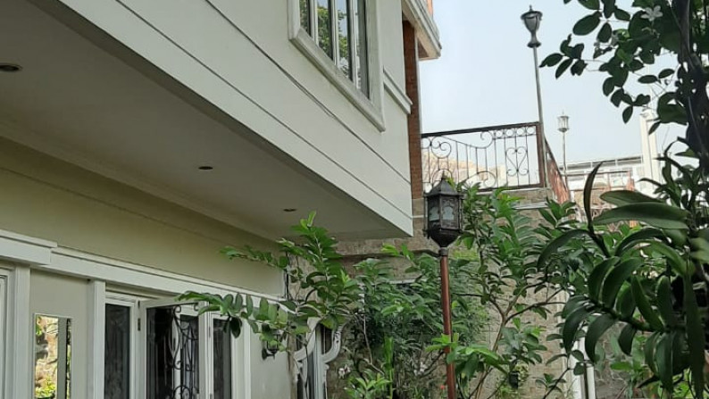Rumah MEWAH, Siap Huni, dan Hunian Nyaman serta Asri @Telaga Golf, BSD