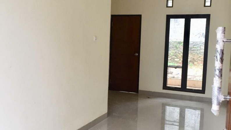 Rumah Siap Huni, Hunian Nyaman dan Asri @Ciputat